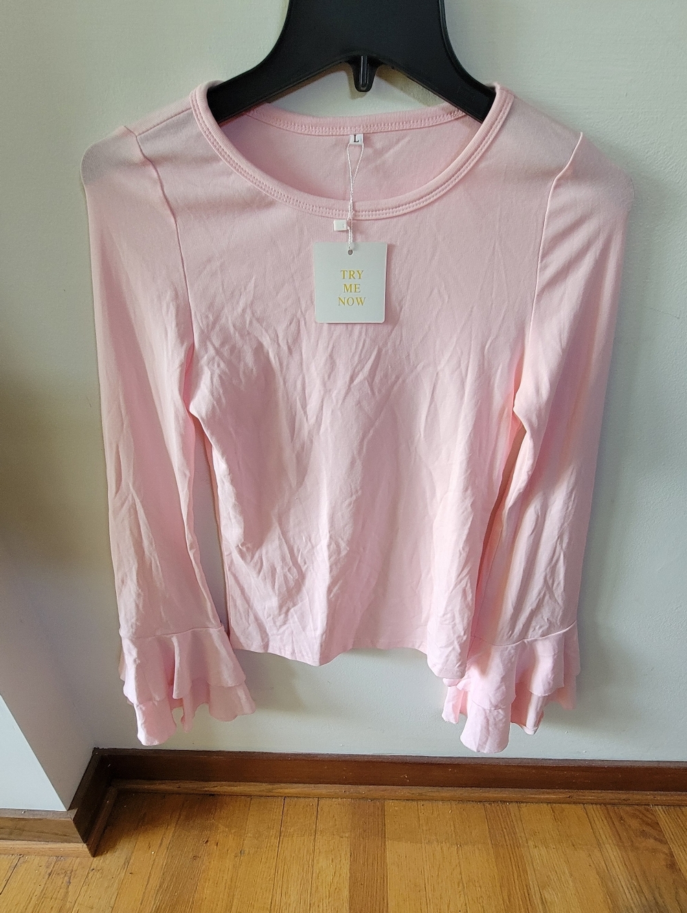 YISSANG Women's Pink Ruffled  Long- Bell Sleeve Top. Stretchy Size L. - Picture 2 of 7